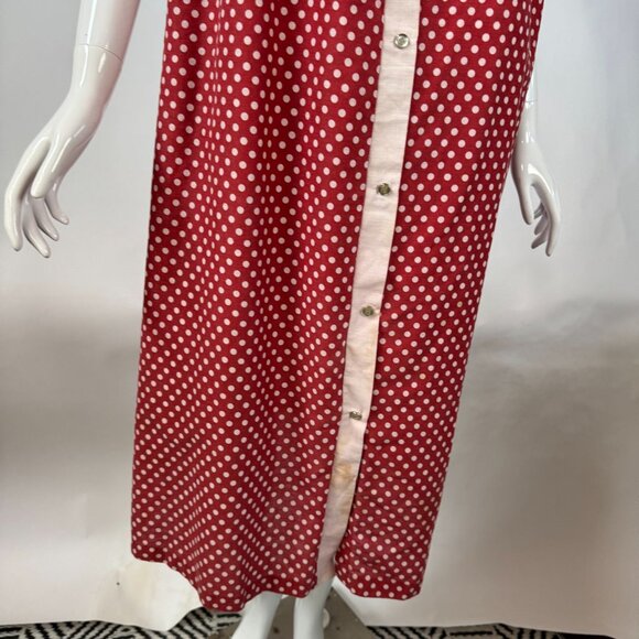 Vintage 1950s Red & White Polka Dot Button-Up House Dress With Short Sleeves - Picture 9 of 16
